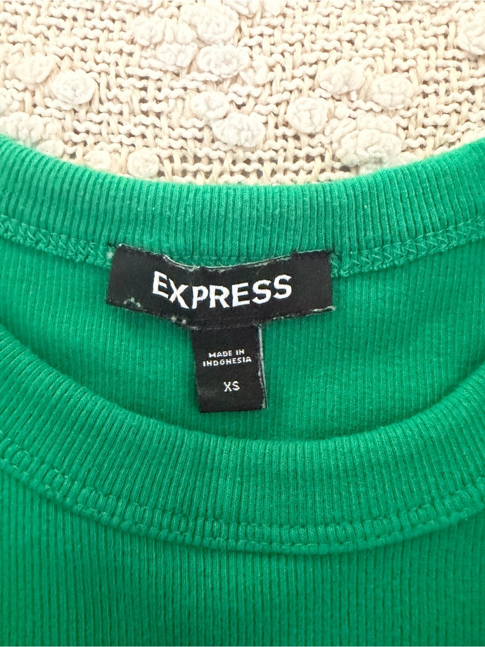 Express Green Too with Ruffle Sleeves - Picture 3 of 3